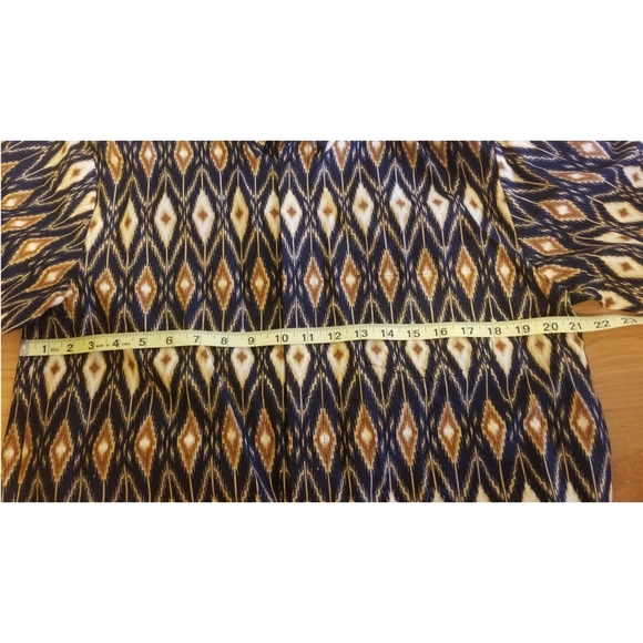 A matching set of BATIK IKAT Shirt & Dress - Picture 2 of 7